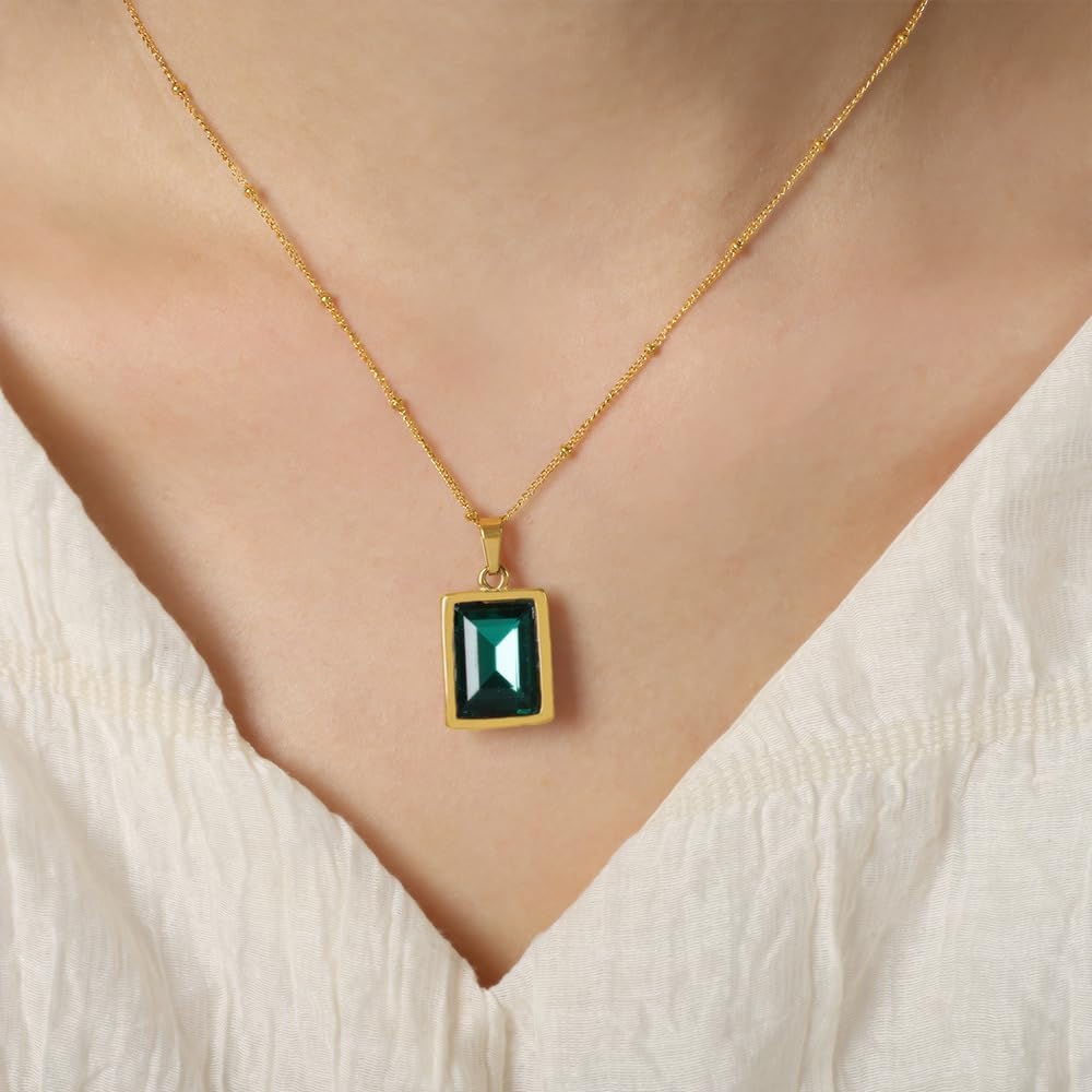 Yimari Birthstone Necklace Green CZ Pendant in Titanium Steel